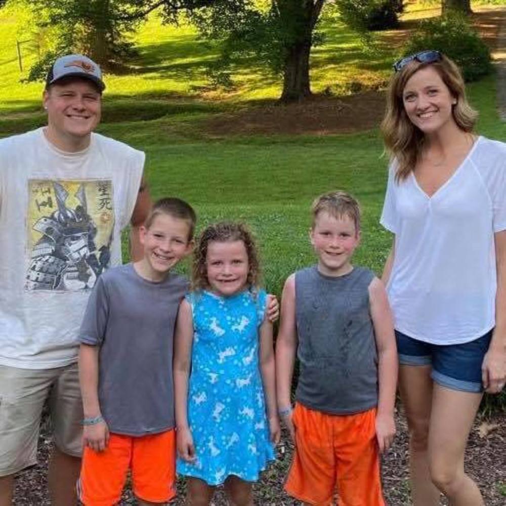 Meet your Posher, Debbie